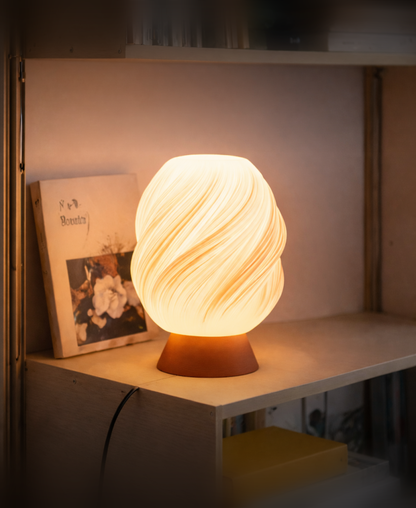 Twisted Cream Lamp