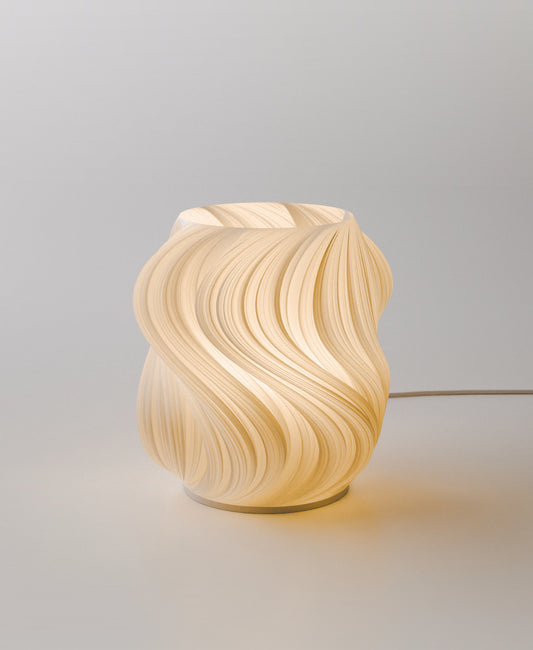 Brisa Lamp