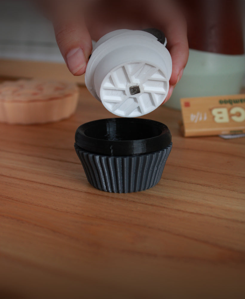 Cookies & Cream - Cupcake Grinder